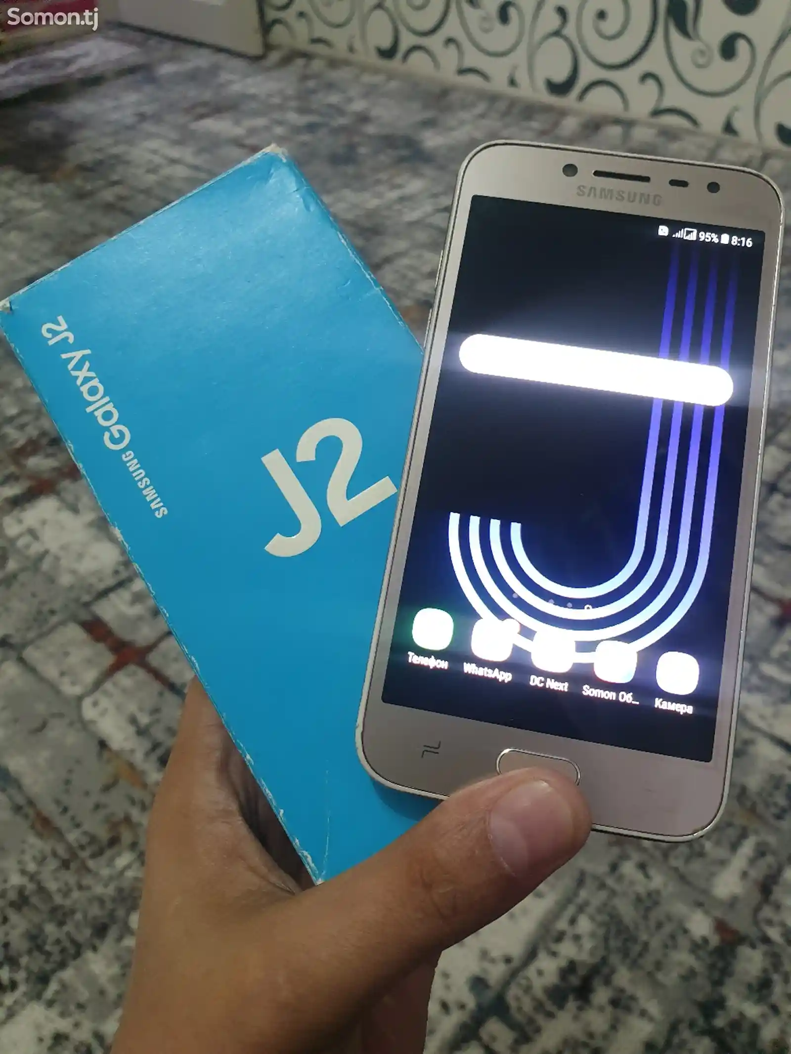 Samsung Galaxy j2 pro-1