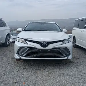 Toyota Camry, 2017