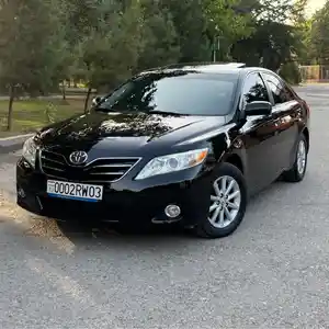 Toyota Camry, 2010