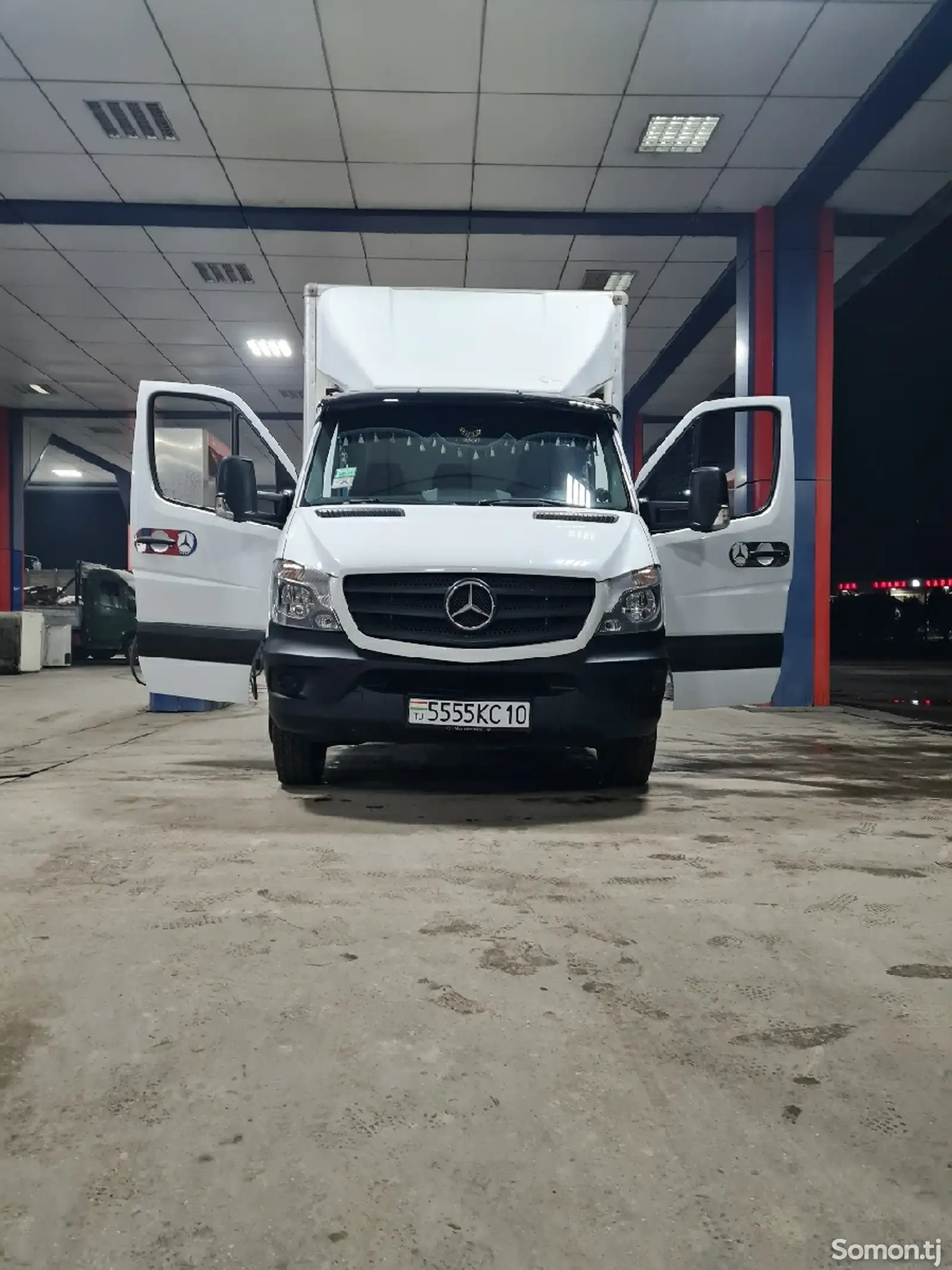 Бортовой автомобиль Mercedes-Benz Sprinter, 2015-1