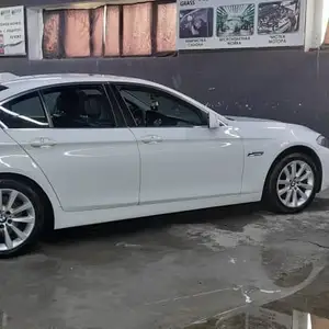 BMW 5 series, 2013