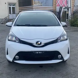 Toyota Vitz, 2014