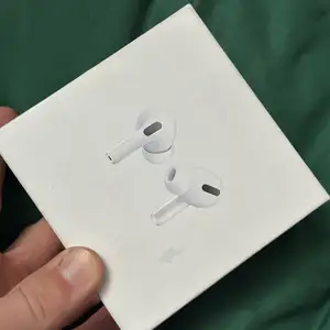 Беспроводные наушники Airpods pro