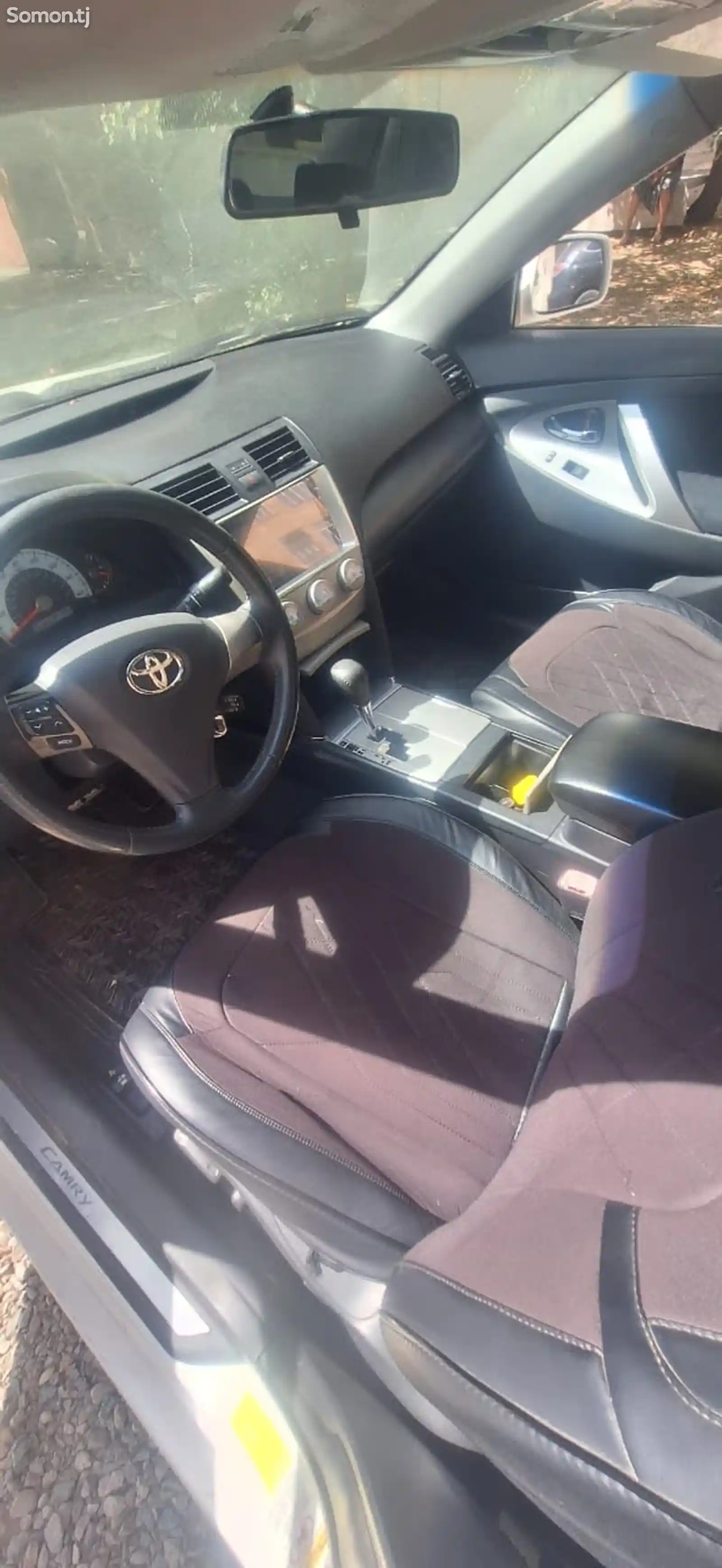 Toyota Camry, 2010-8