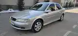 Opel Vectra B, 2000-8