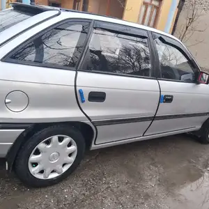 Opel Astra F, 1992