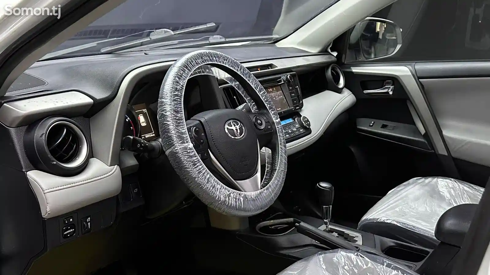 Toyota RAV 4, 2016-8