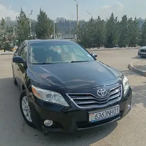 Toyota Camry, 2011