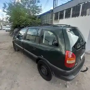 Opel Zafira, 1999