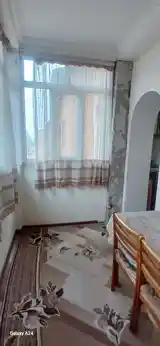 2-комн. квартира, 4 этаж, 50м², Универмаг-8