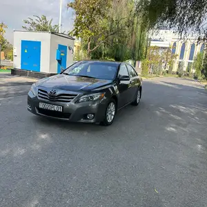 Toyota Camry, 2011