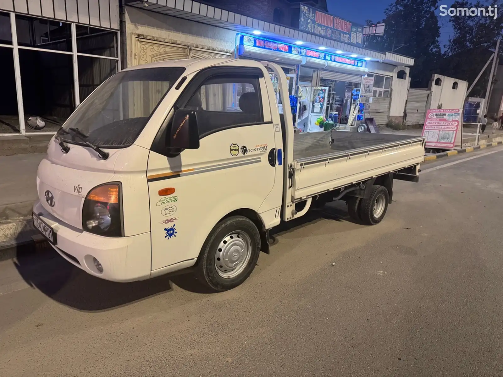 Бортовой автомобиль Hyundai Porter, 2012-1