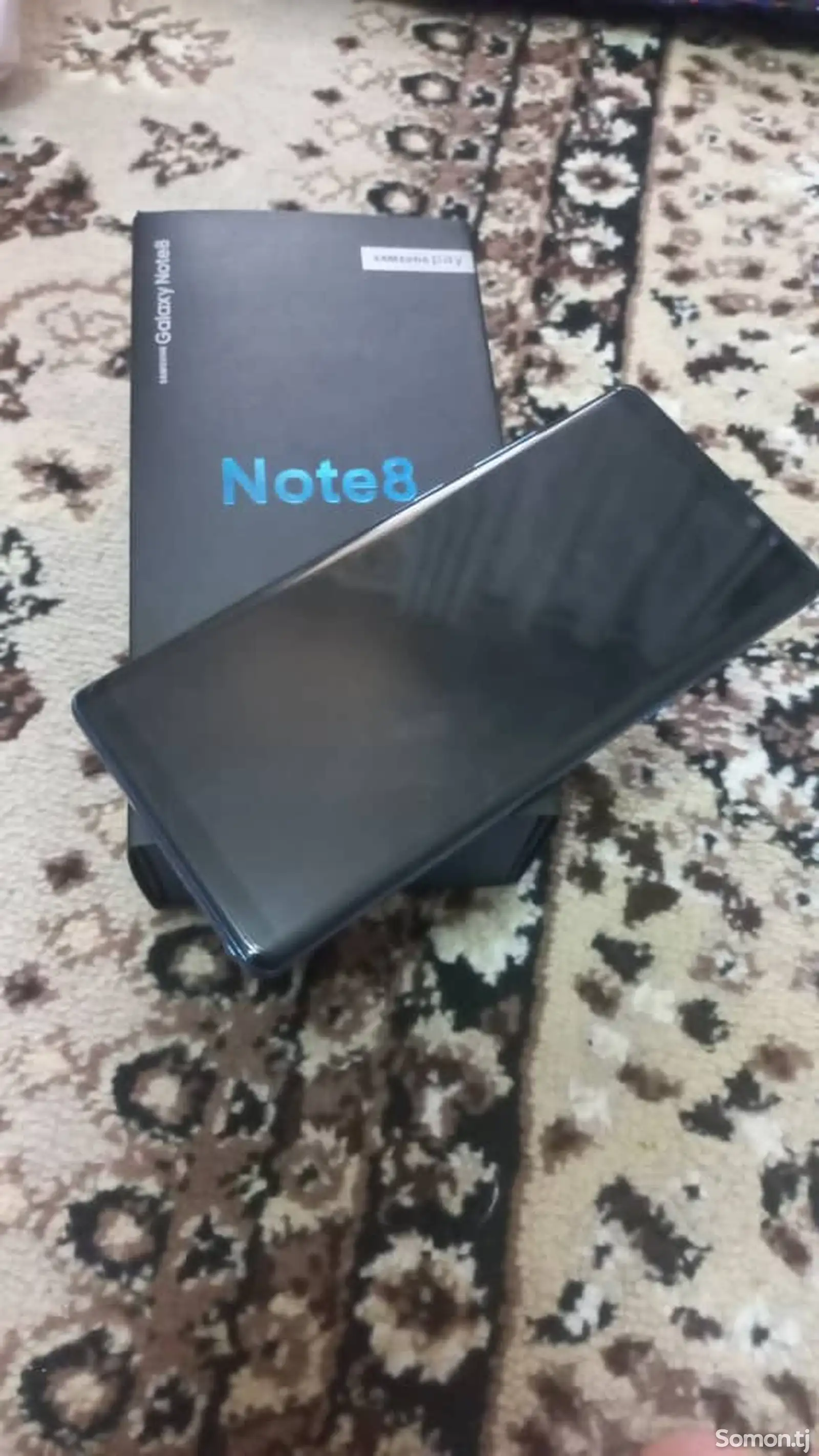 Samsung Galaxy Note 8-1