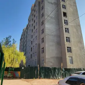 3-комн. квартира, 1 этаж, 100 м², М. Турсунзода