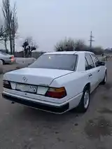 Mercedes-Benz W124, 1989-5