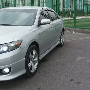 Toyota Camry, 2011