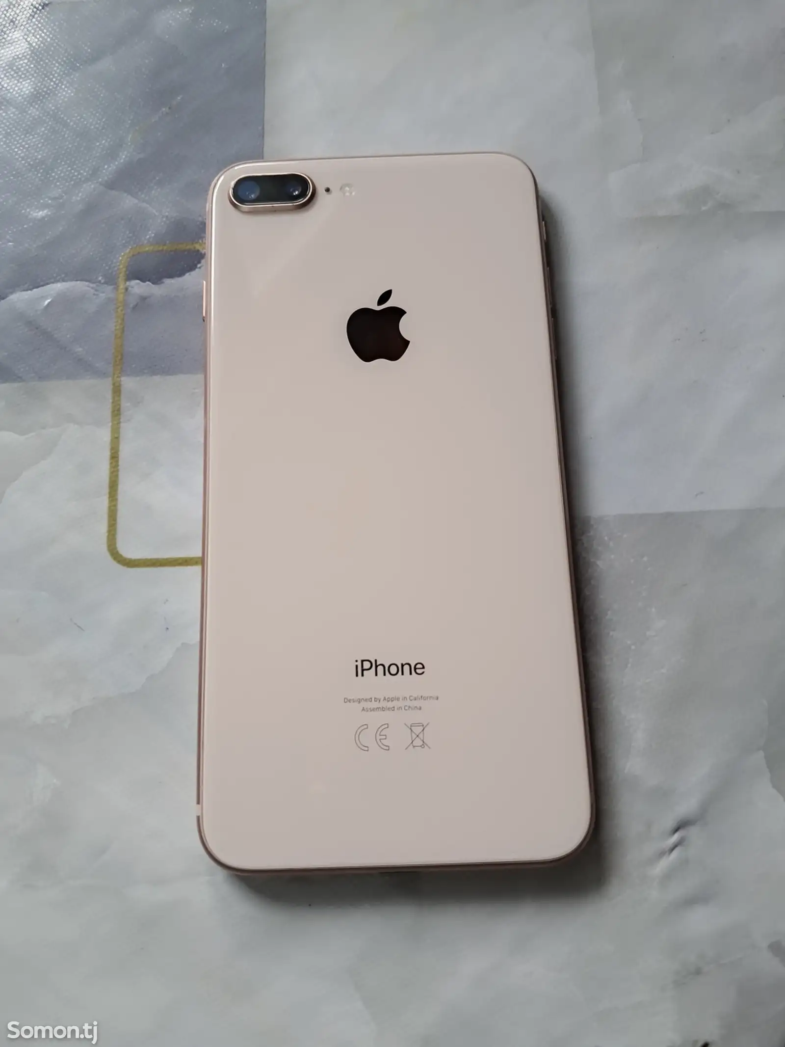 Apple iPhone 8 plus, 64 gb, Gold-1