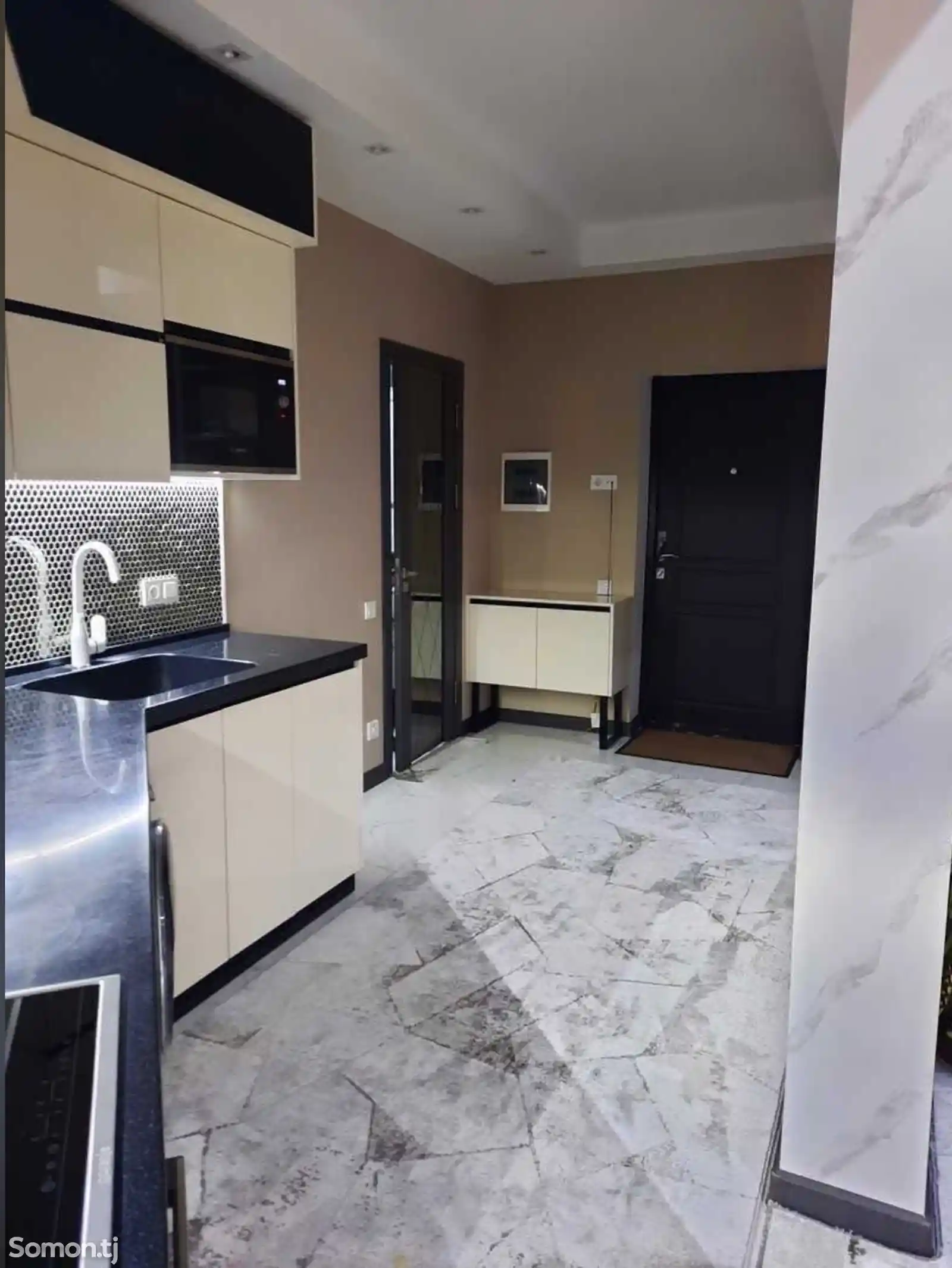 2-комн. квартира, 13 этаж, 60м², Поворот Аэропорта-8