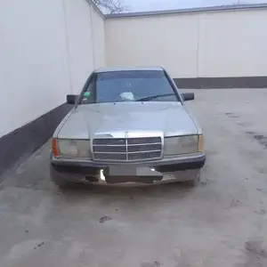 Mercedes-Benz W124, 1991