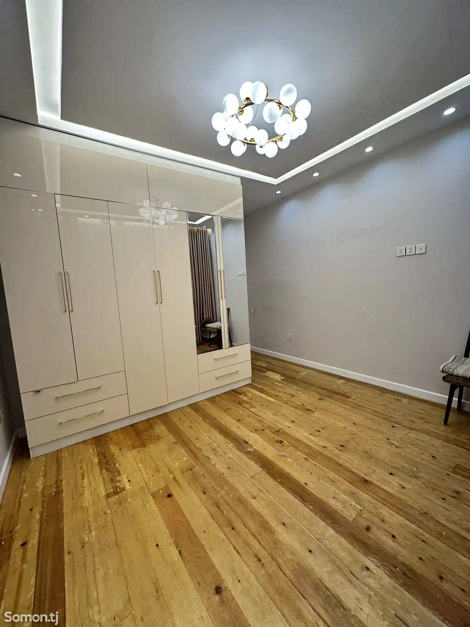 4-комн. квартира, 2 этаж, 70 м², Сино-3