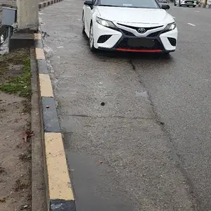 Toyota Camry, 2019