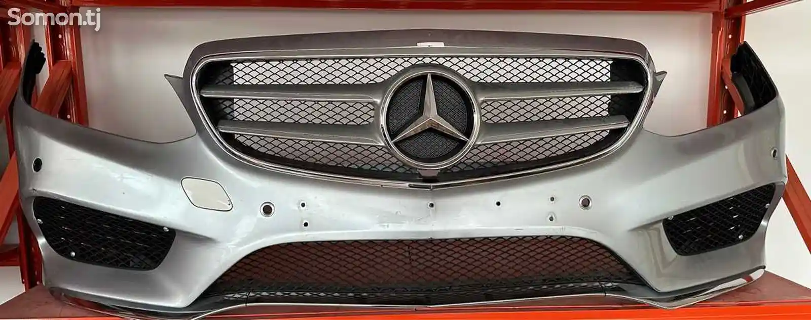 Передний бампер на Mercedes-Benz W212-1