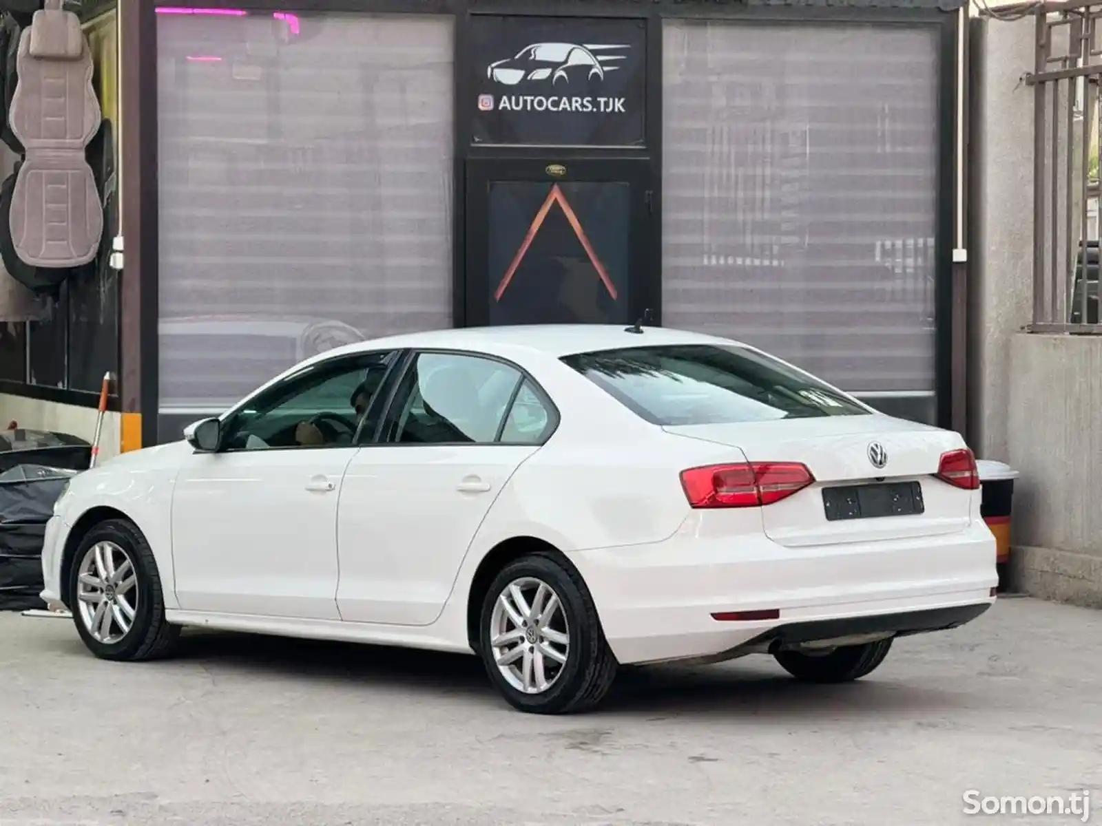 Volkswagen Jetta, 2015-8