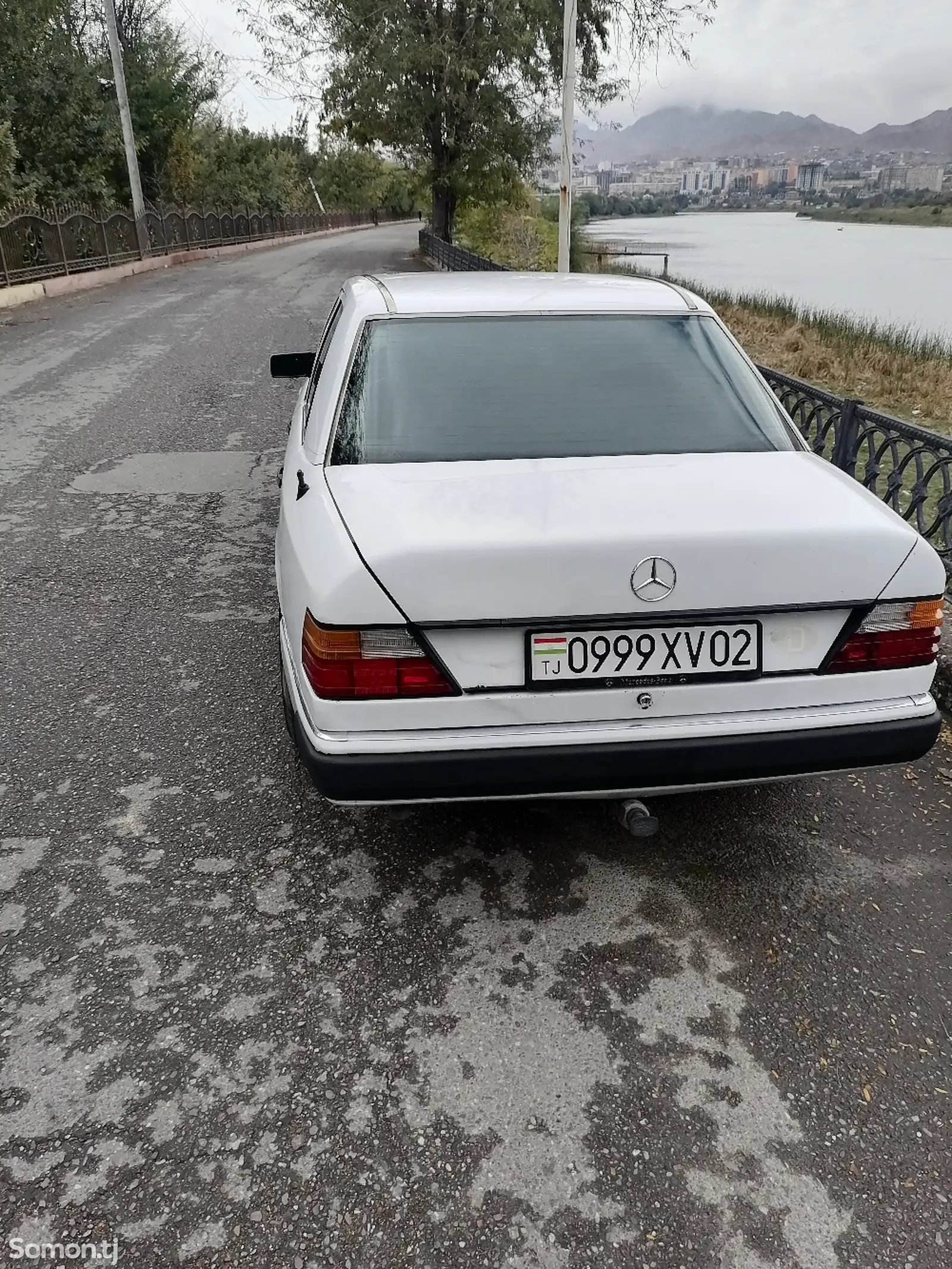 Mercedes-Benz W124, 1993-4