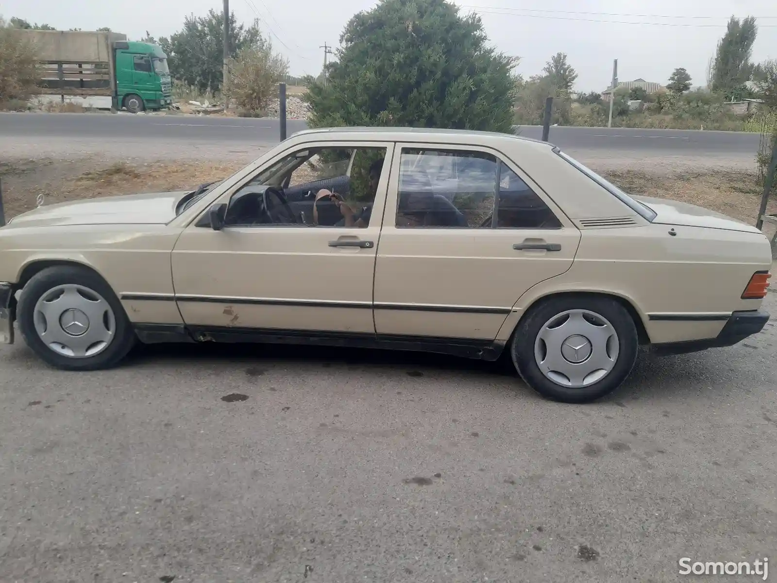 Mercedes-Benz W124, 1984-1