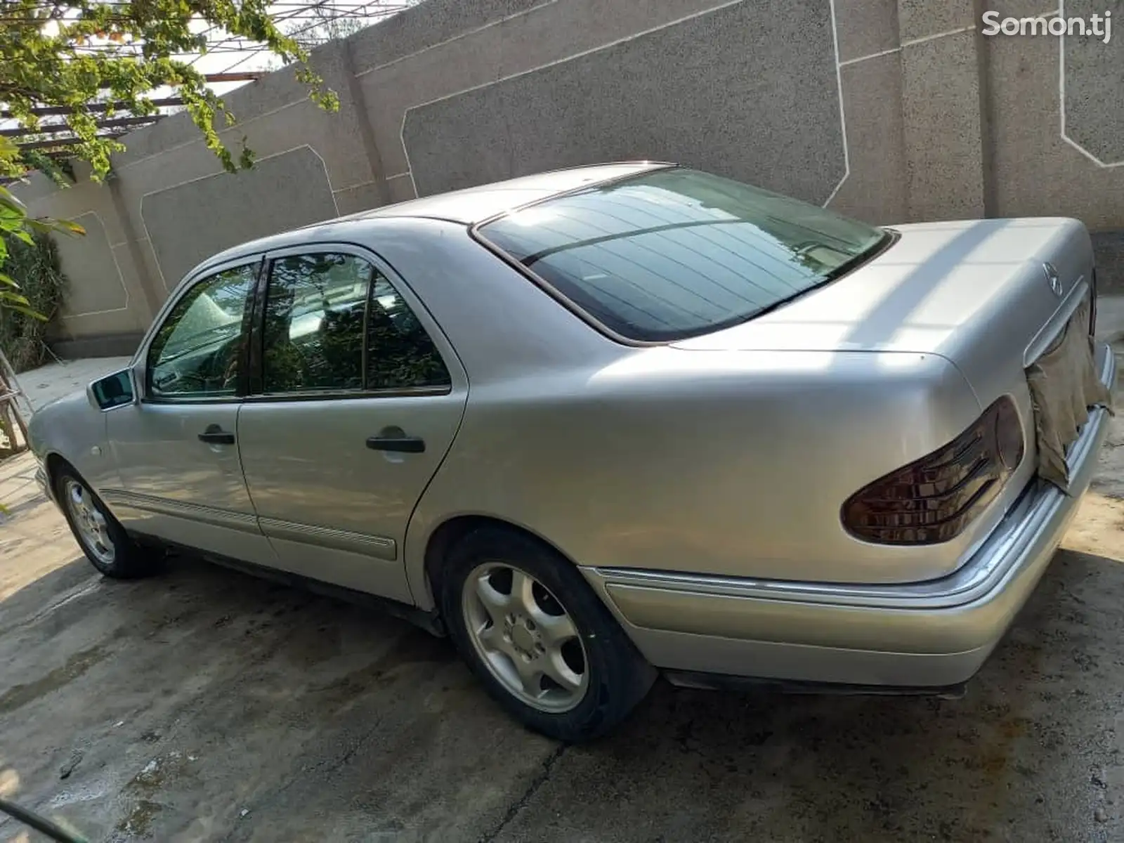 Mercedes-Benz E class, 1996-4