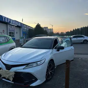 Toyota Camry, 2021