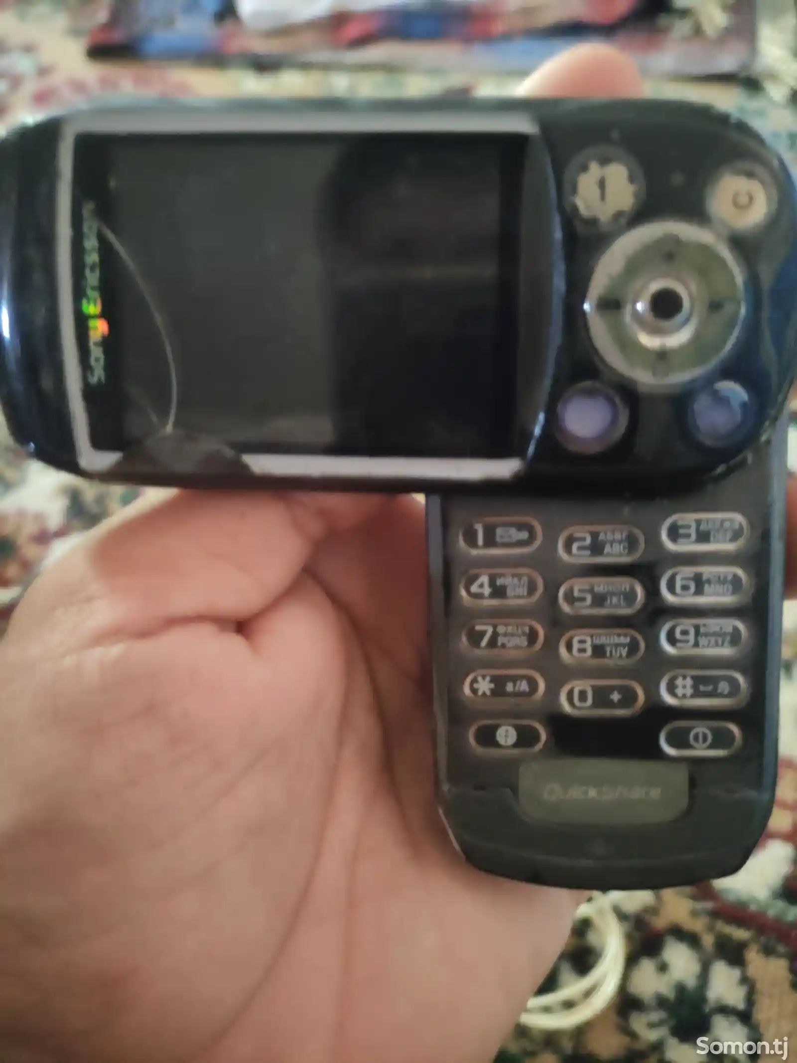 Телефон Sony Ericsson-3