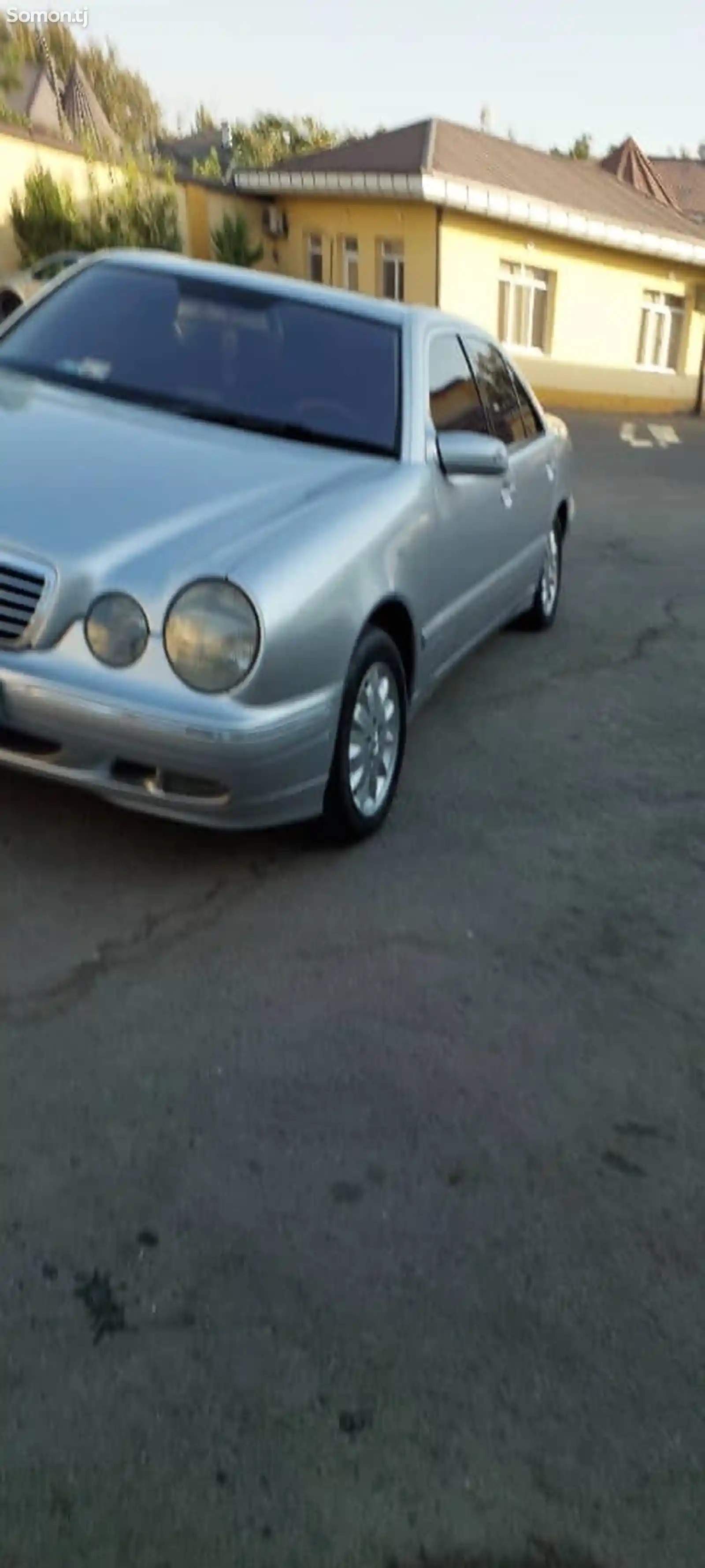 Mercedes-Benz E class, 2001-3