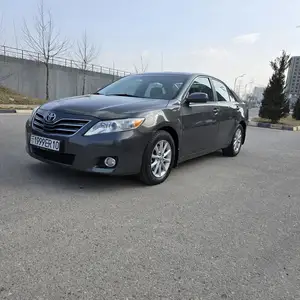 Toyota Camry, 2011