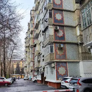 3-комн. квартира, 2 этаж, 76 м², Сомони