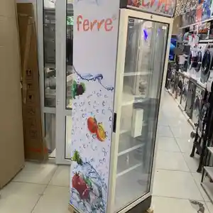 Витринный холодильник Ferry
