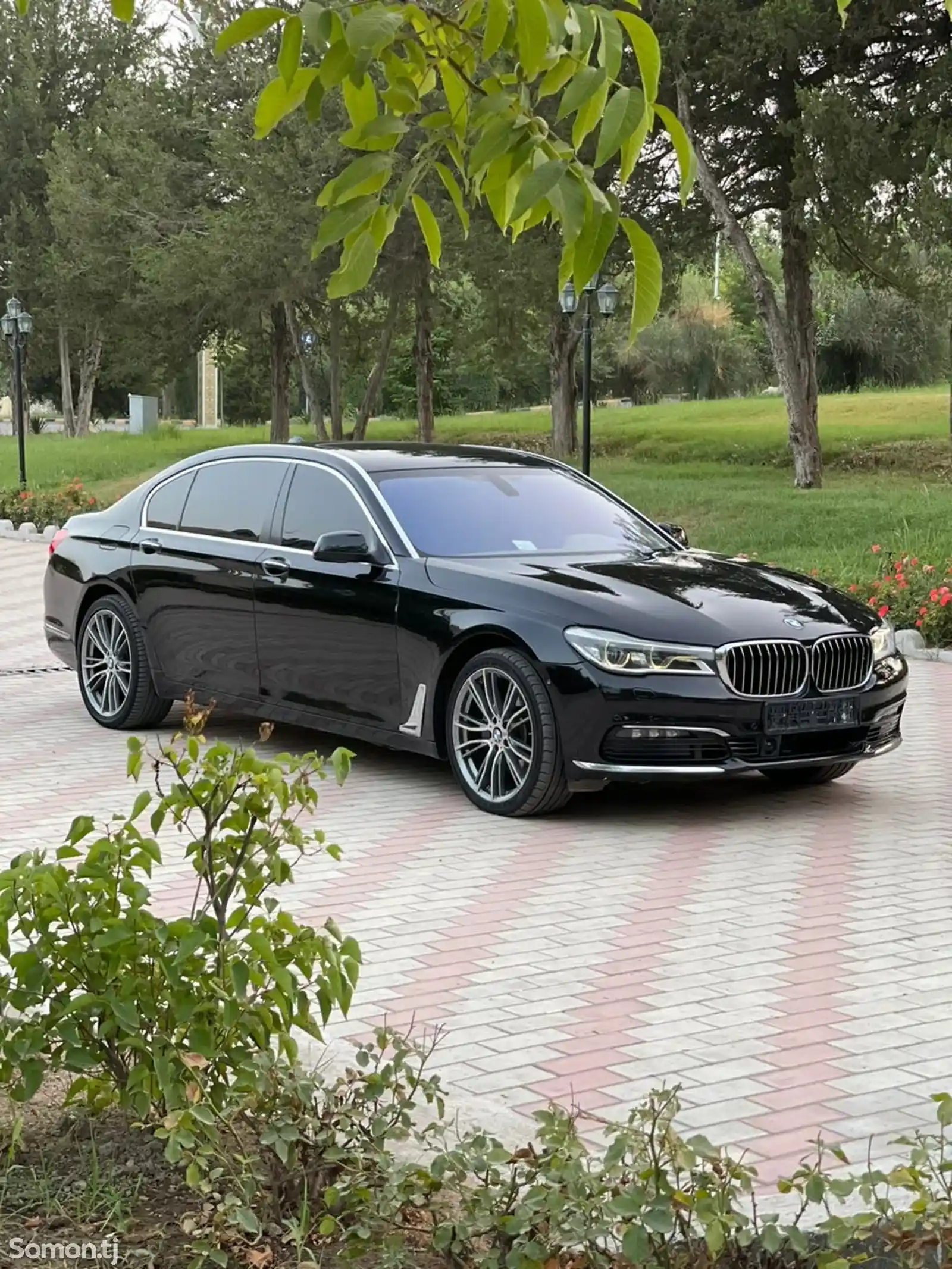 BMW 7 series, 2010-1