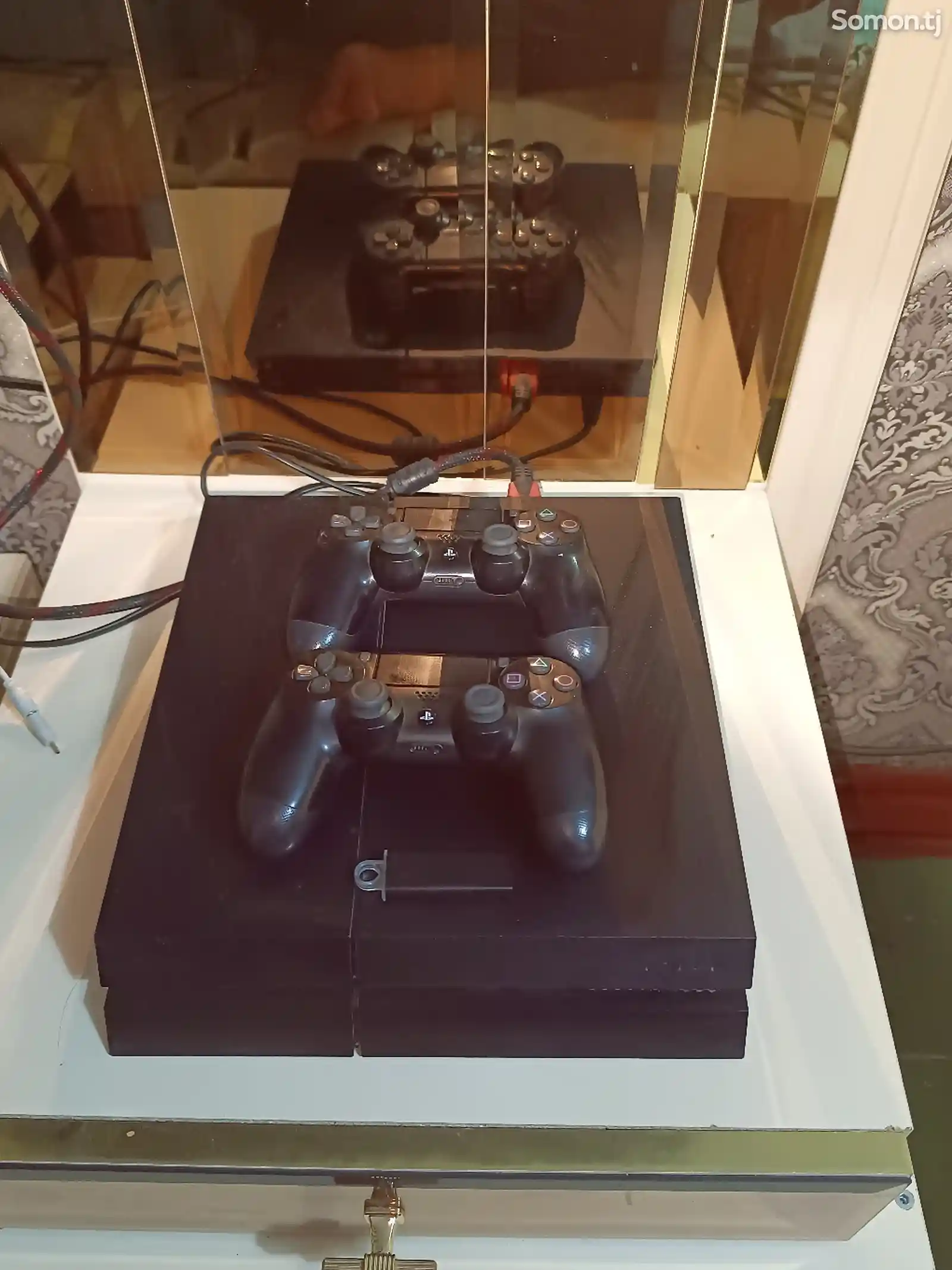 Игровая приставка PS4. версия 9