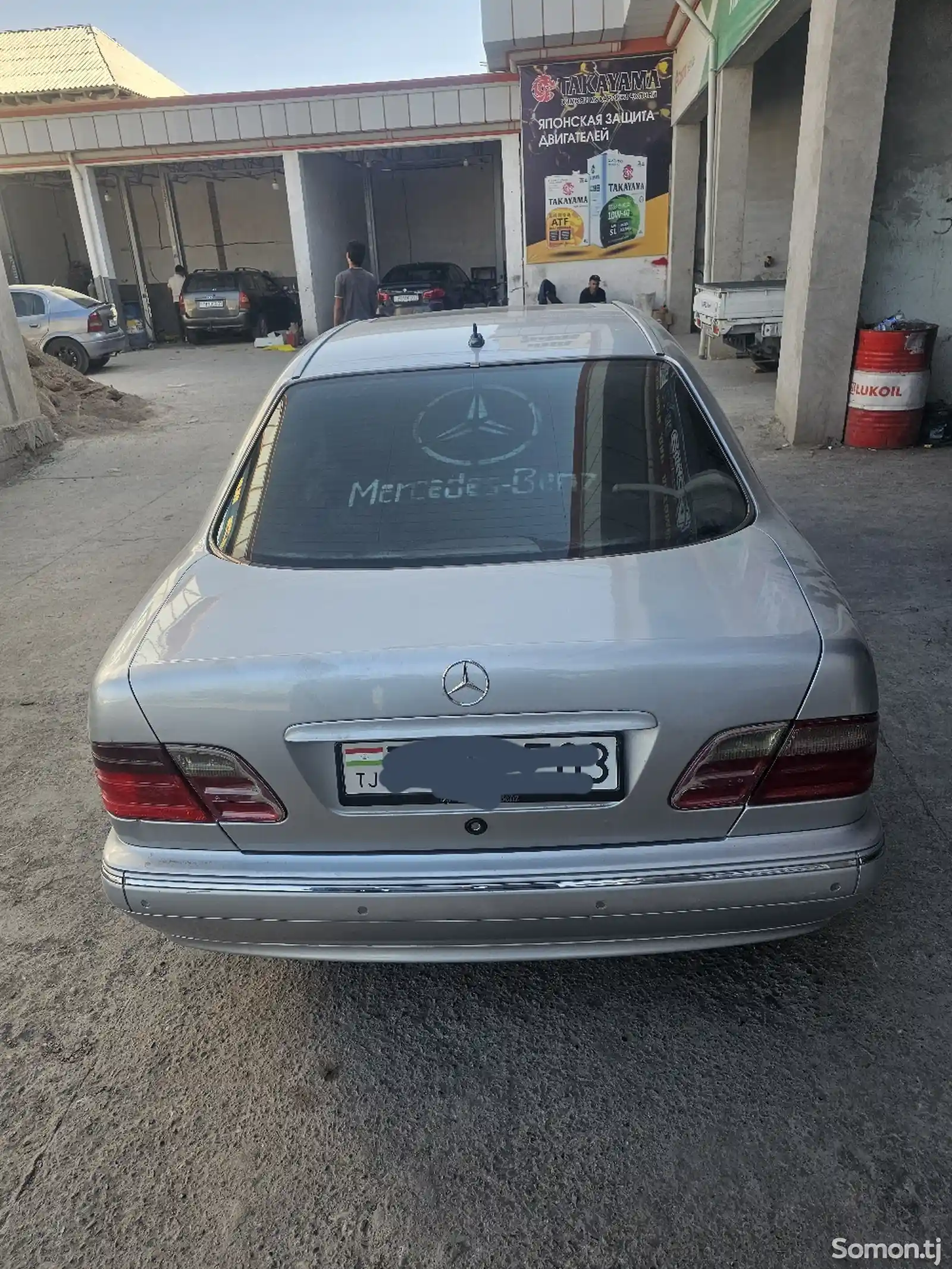 Mercedes-Benz E class, 2000-4