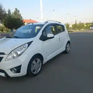 Chevrolet Spark, 2012