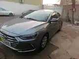 Hyundai Elantra, 2017-2