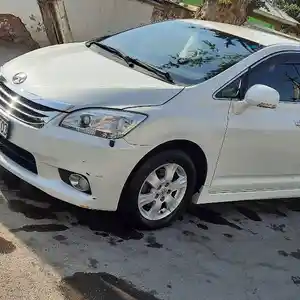 Toyota Mark X ZiO, 2011