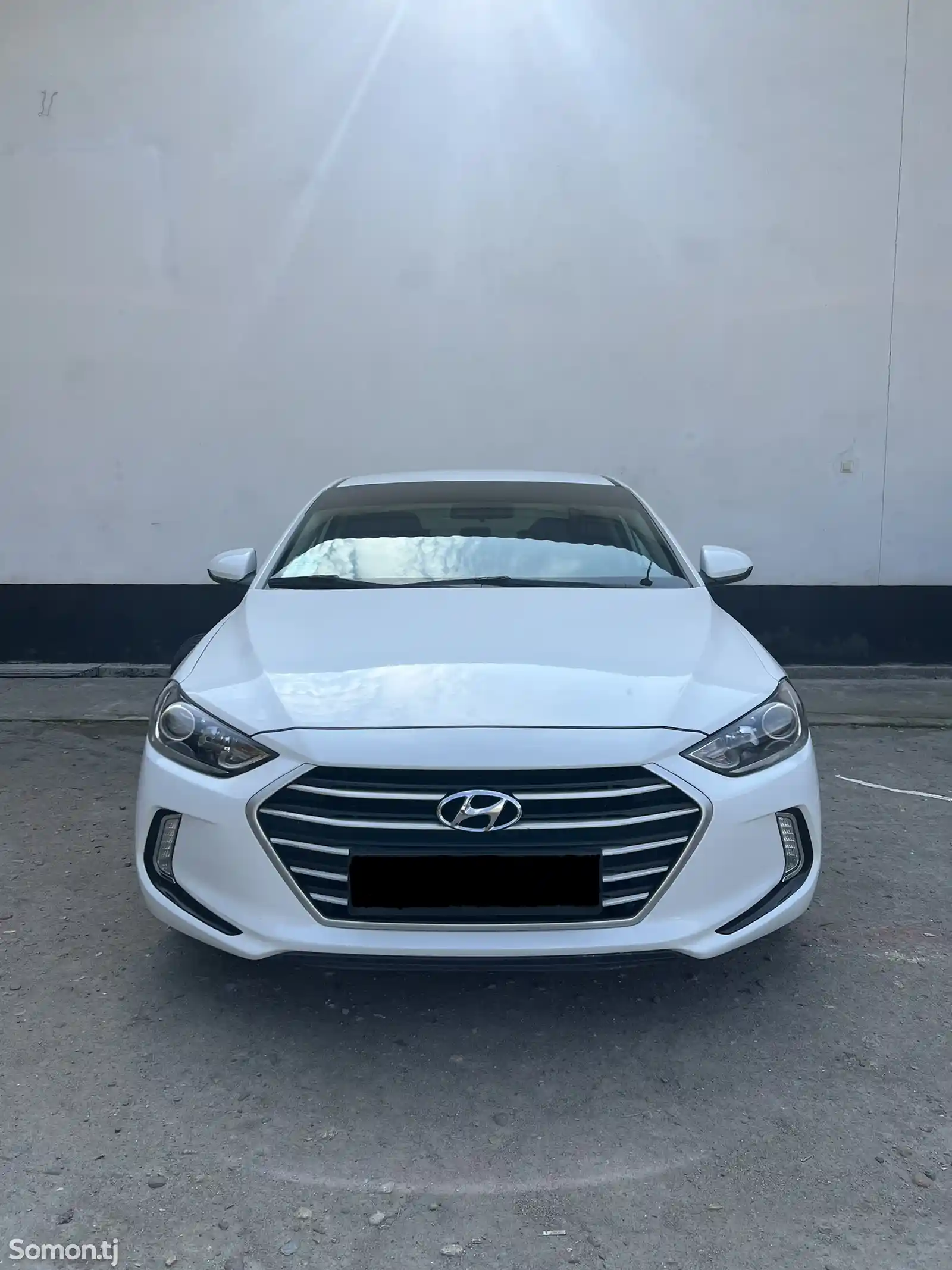 Hyundai Elantra, 2017-1