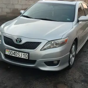 Toyota Camry, 2010