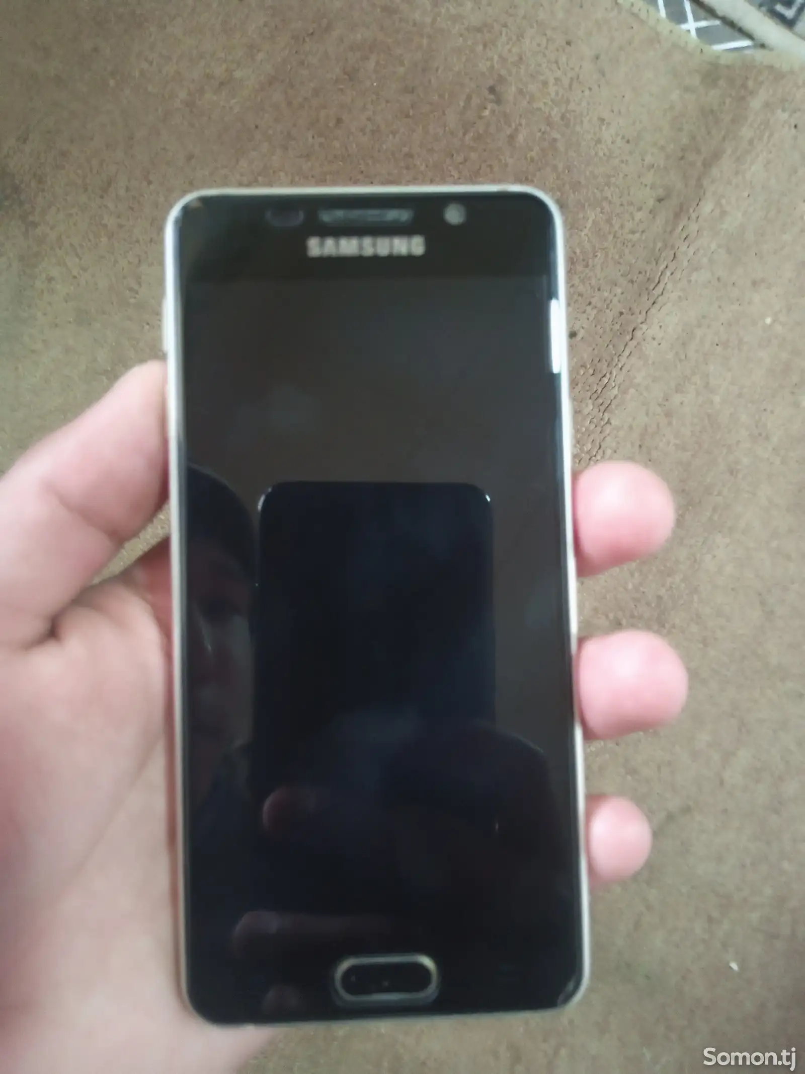 Samsung Galaxy A3-1