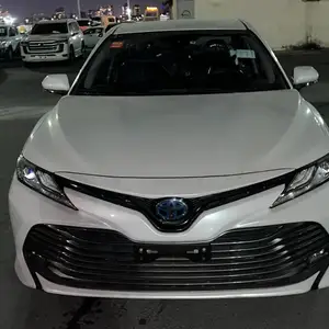 Toyota Camry, 2017