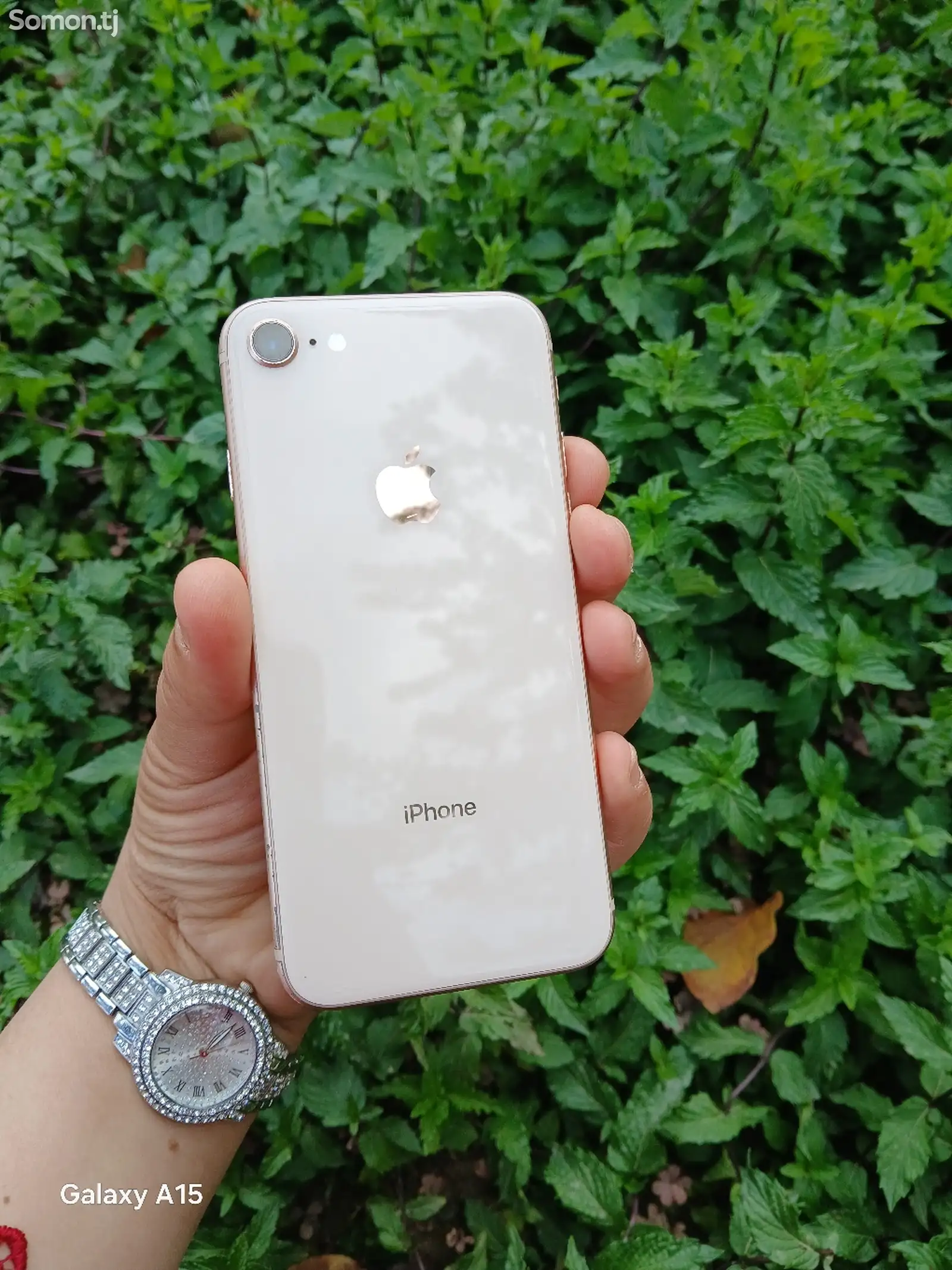 Apple iPhone 8, 256 gb, Gold-1