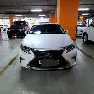 Lexus ES series, 2017