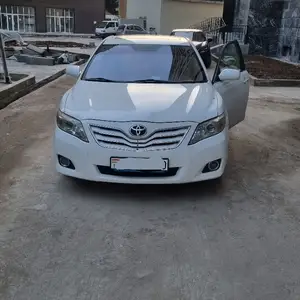 Toyota Camry, 2011