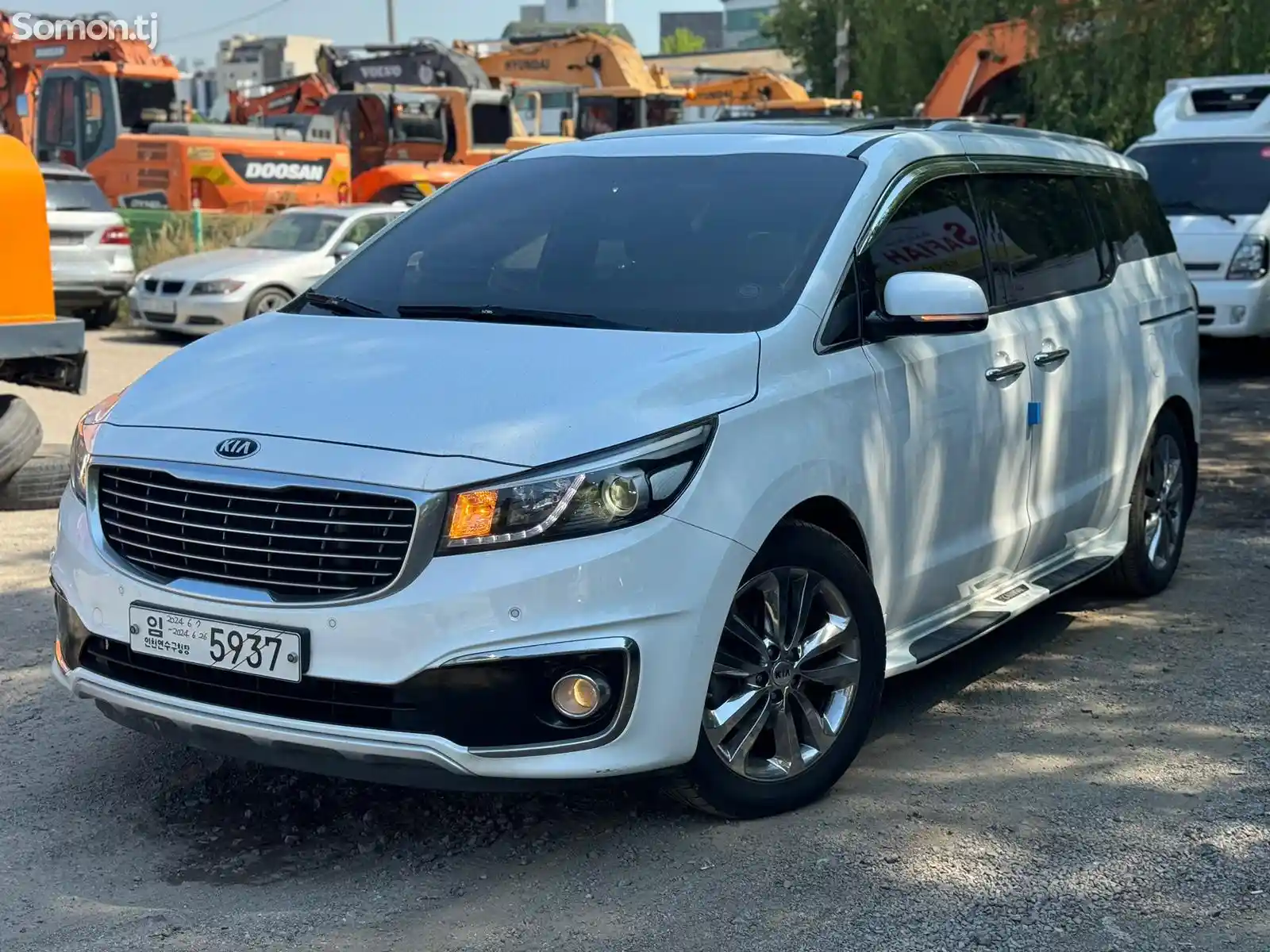 Kia Carnival, 2015-10